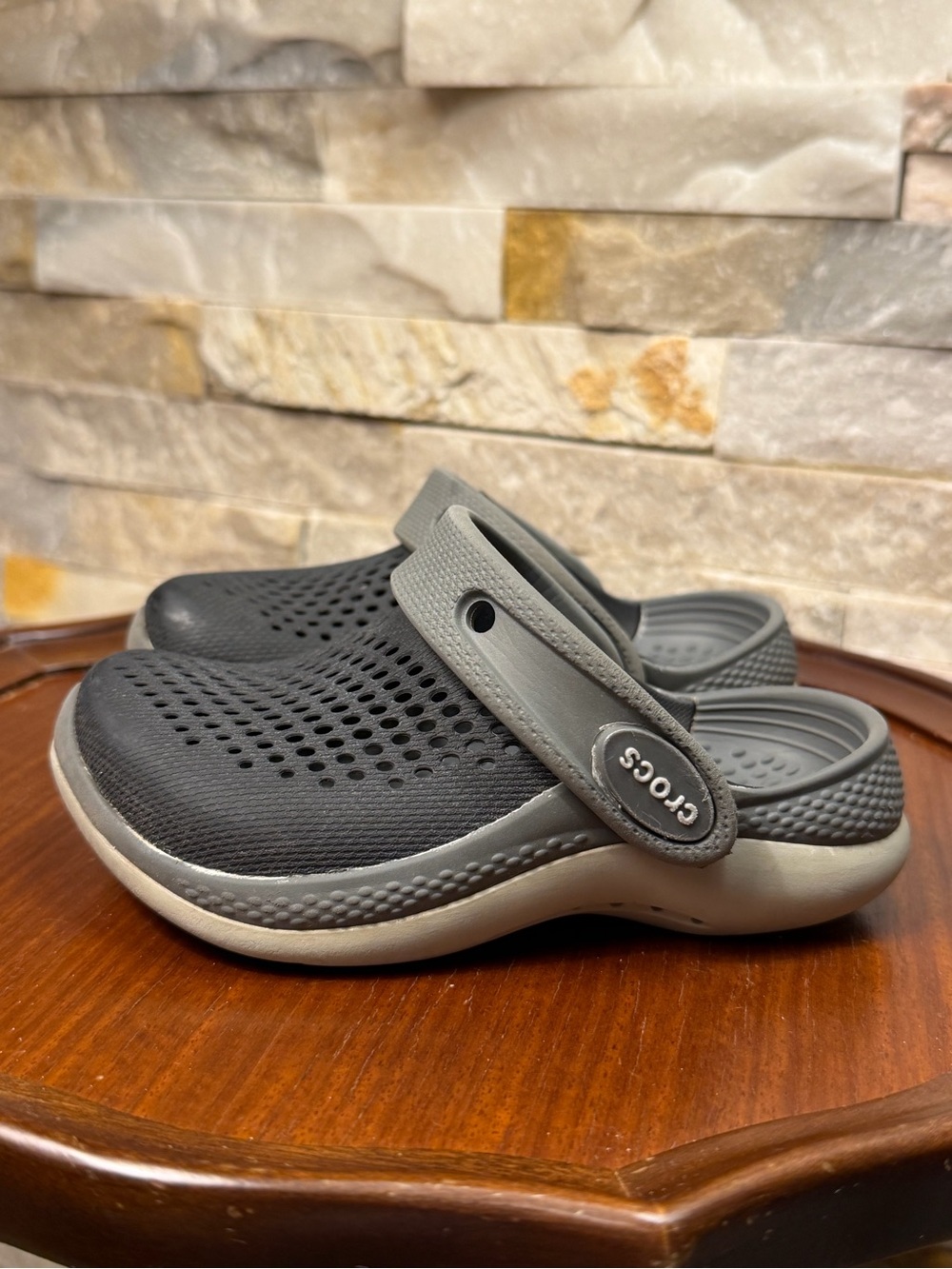 Child’s Sz 8 Crocs LiteRide 360 Clogs Black Slate Grey Mules Pool Beach Water